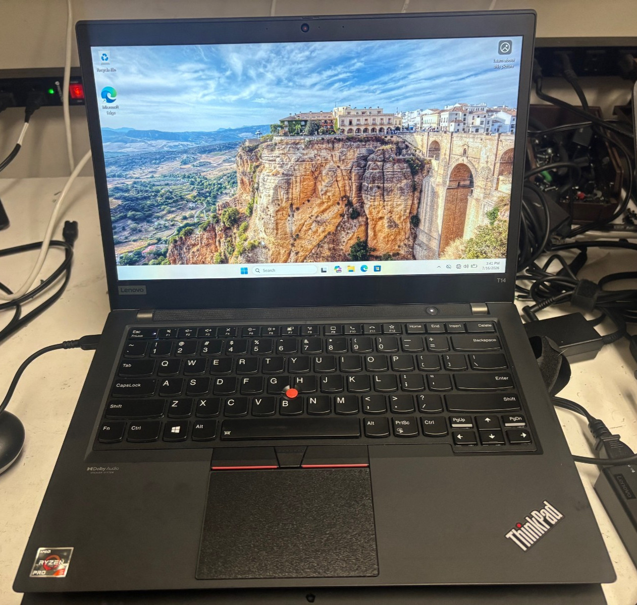 Lenovo ThinkPad L14 14” AMD Ryzen 5 5650U 16GB 256GB Windows 11 Pro
