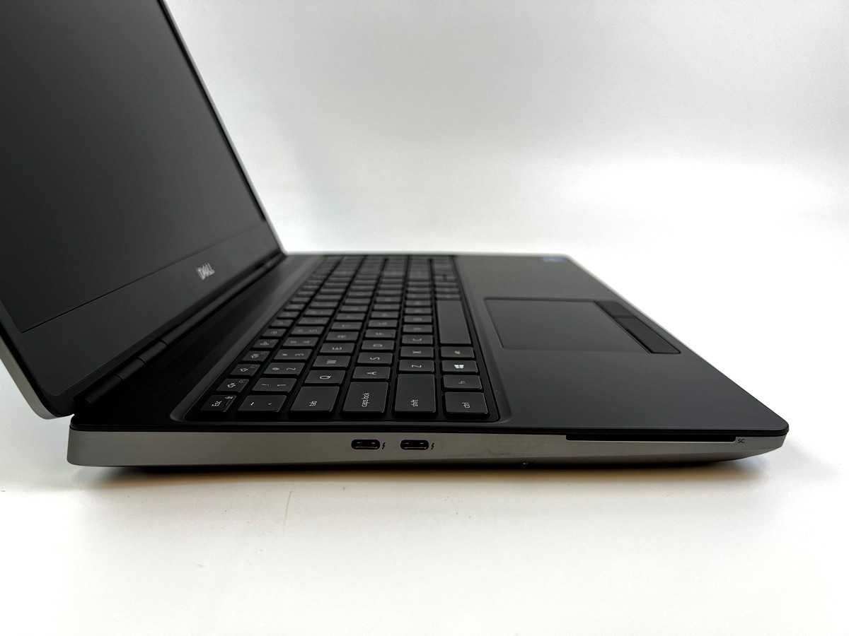 Dell Precision 7560 15.6″ FHD i7-11850H 32GB RAM 1TB SSD Rtx A3000 Windows11 Pro