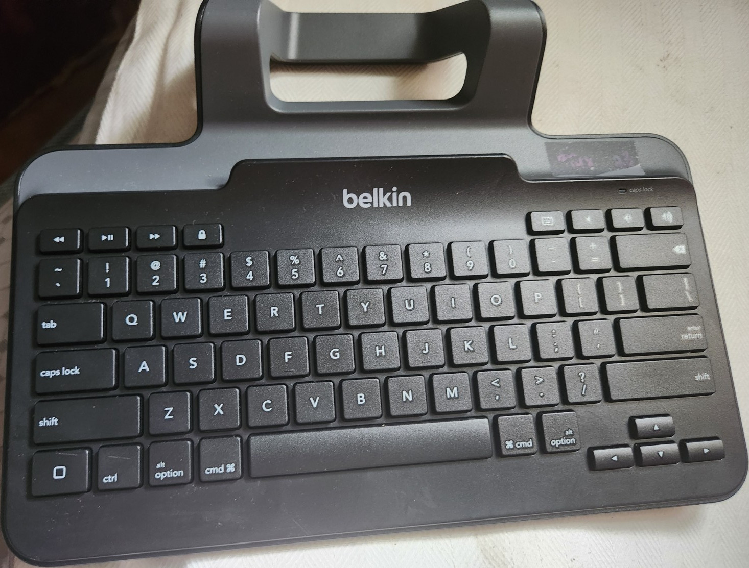 Belkin Keyboard Dock Wired Plug & Play Model B2B130 MPN B2B130 Black Green