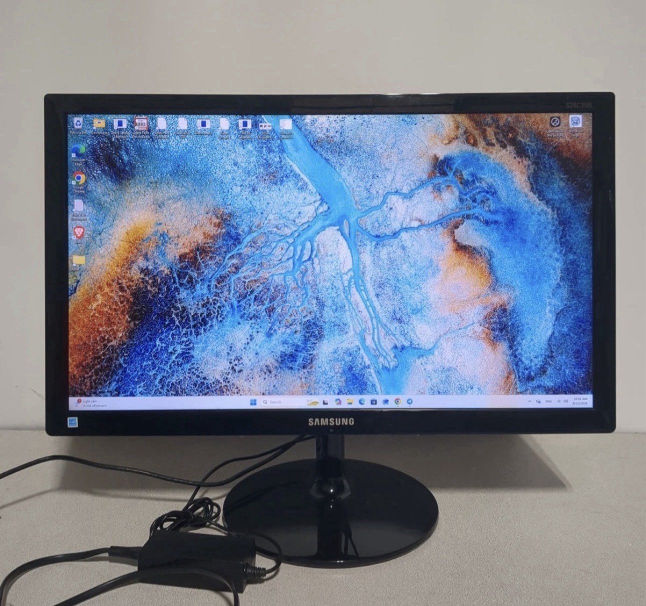 Samsung – 390C Series 27″ LED Curved FHD AMD FreeSync 60Hz Monitor.
