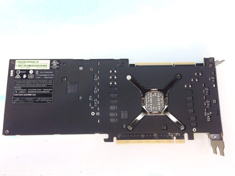 AMD Radeon Instinct MI50 Accelerator Vega 20 16GB HBM2 PCIe 4.0 x16 for AI