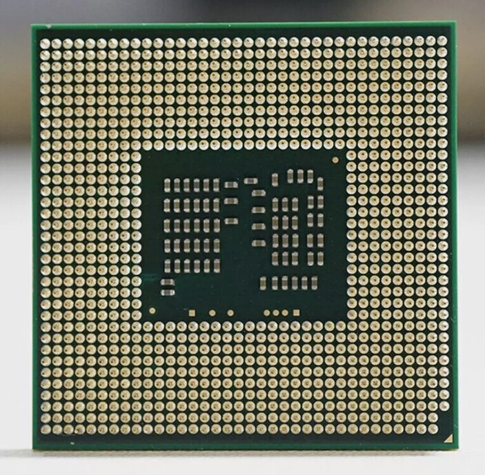 Intel Core i7 640M 2.8 GHz Dual-Core 4M Processor Socket G1 Mobile CPU SLBTN