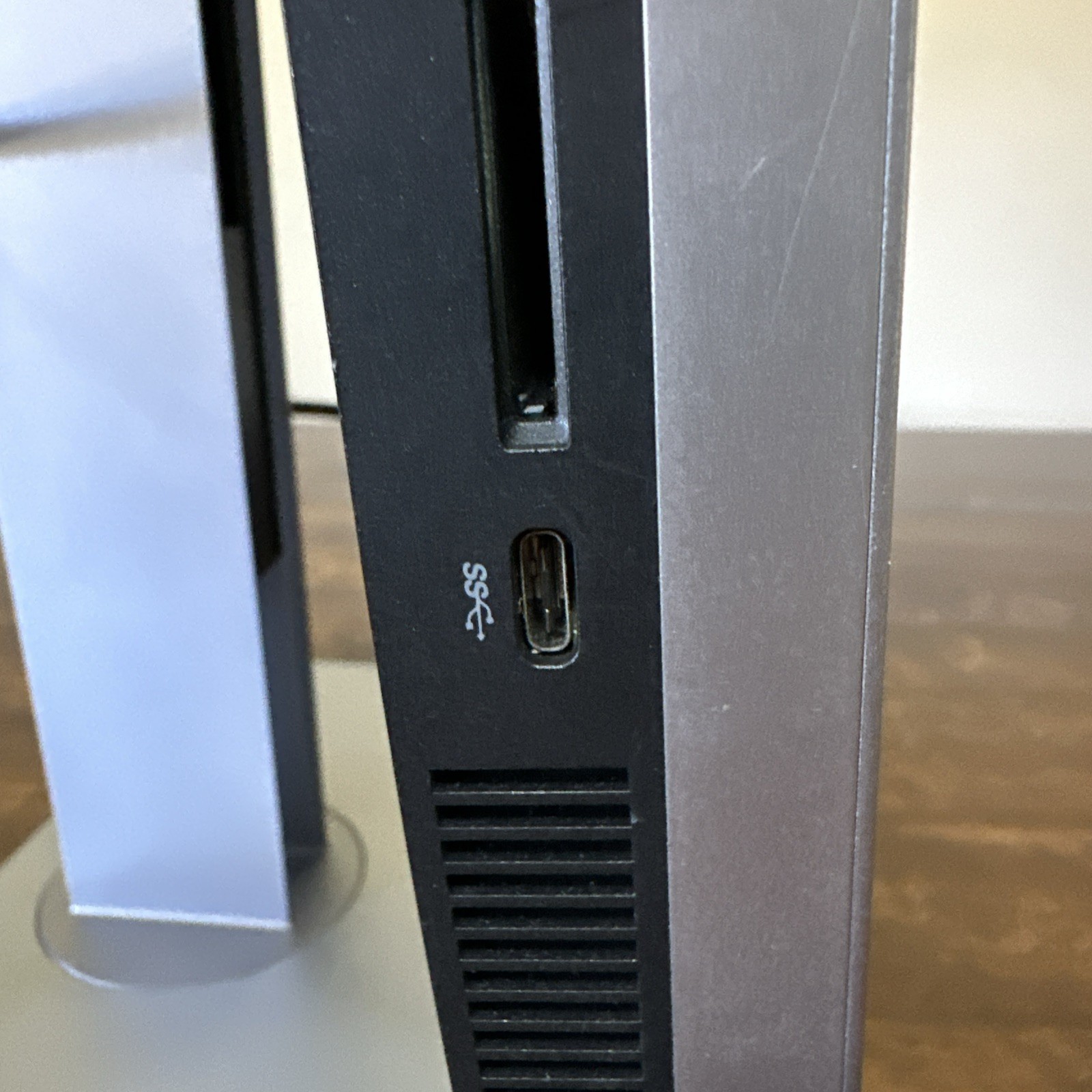 HP ELITEONE 800 G4 23.8″ AIO INTEL CORE I5-8500 3GHZ 16G 256GB M2 Windows 11 Pro