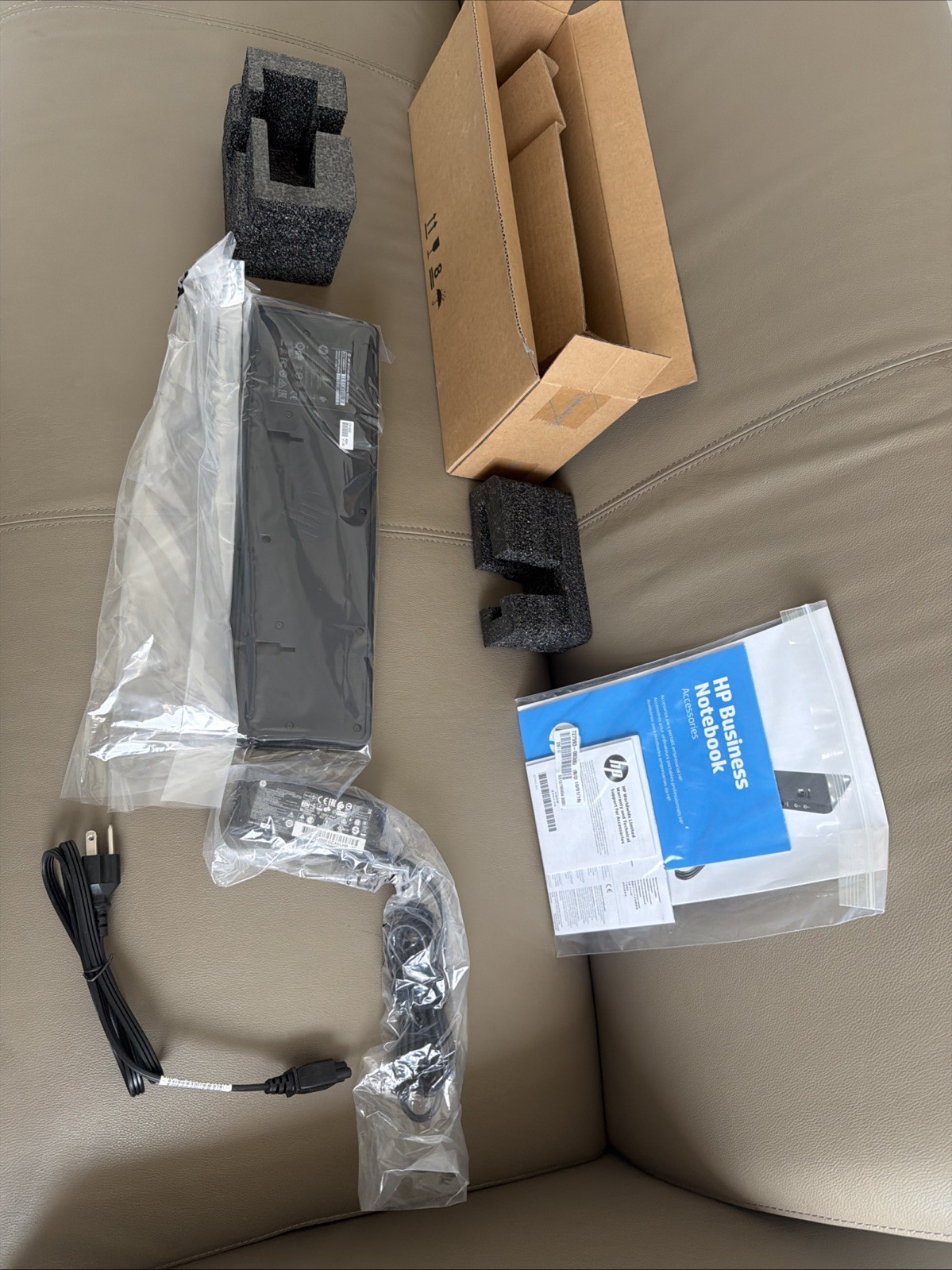 HP D9Y32AA EliteBook ProBook UltraSlim Docking Station 2013, New in Box w Power