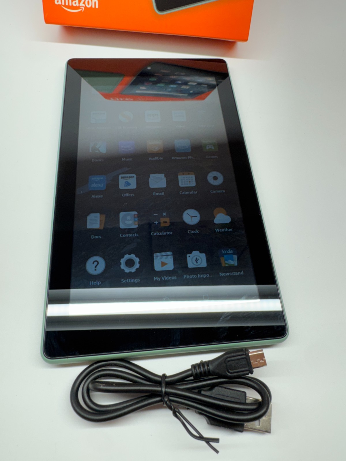 Amazon Fire 7 Tablet With Alexa 7″ Display 16 GB 9th Generation Sage Green WORKS