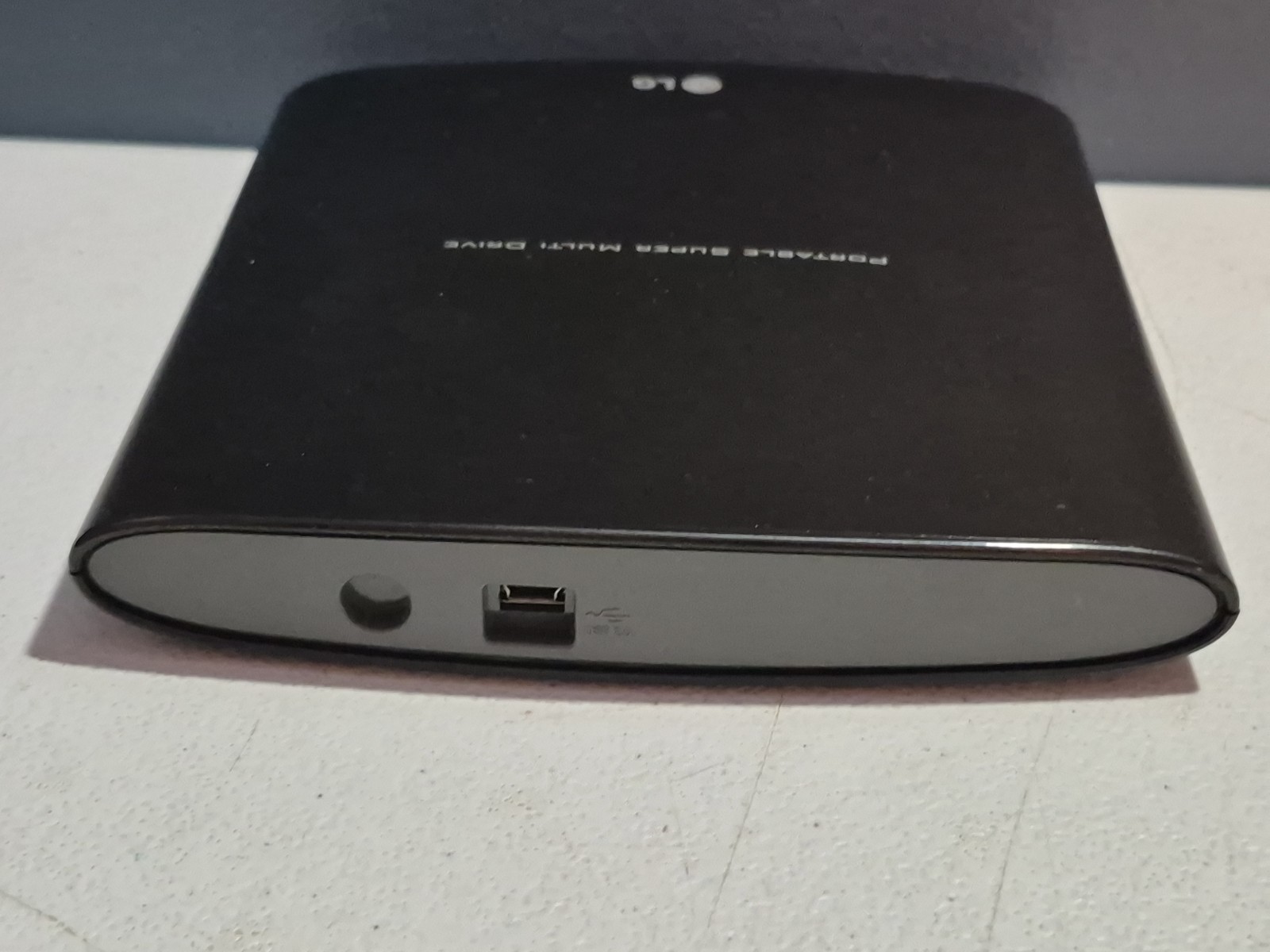 LG GP08 Lite Portable Super Multi Drive External DVD Writer USB Complete in Box