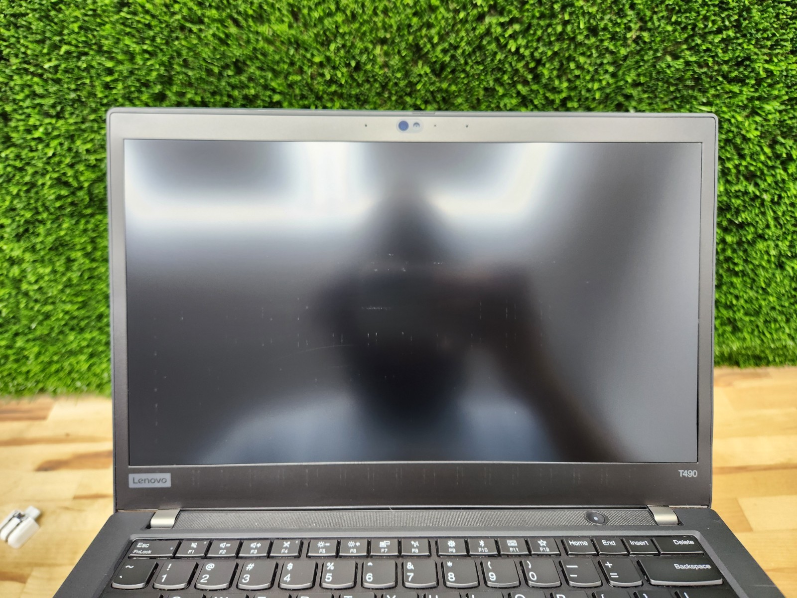 Lenovo ThinkPad T490 14″ FHD i5-8365U 1.6GHz 16GB RAM 256GB SSD Windows 11 Pro ~