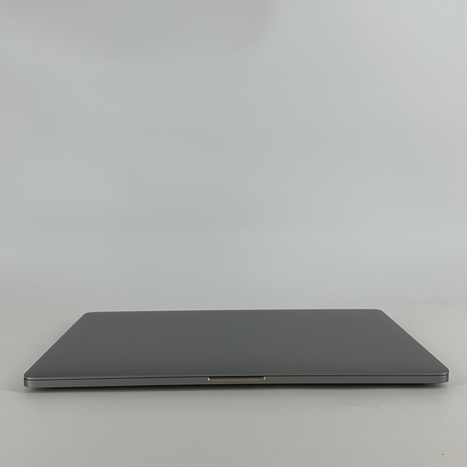 MacBook Pro 16 Touch Bar Gray 2019 i9 16GB 1TB SSD Radeon Pro 5500M Tinted LCD