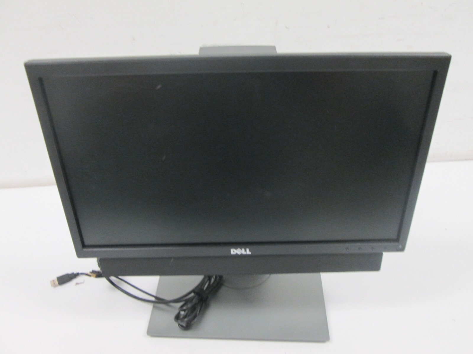 Dell P2018H 19.5″ LCD Monitor W/ Stand and PC Bracket and Speaker