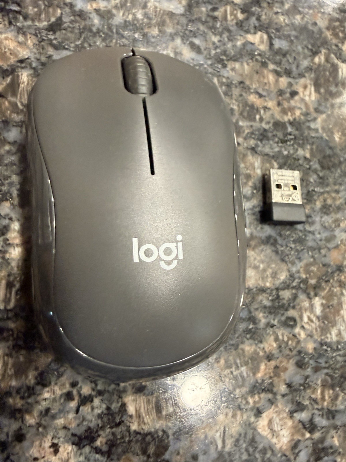 Logitech M220 Silent Mini Wireless Optical Mouse Quiet Small & USB Nano Receiver