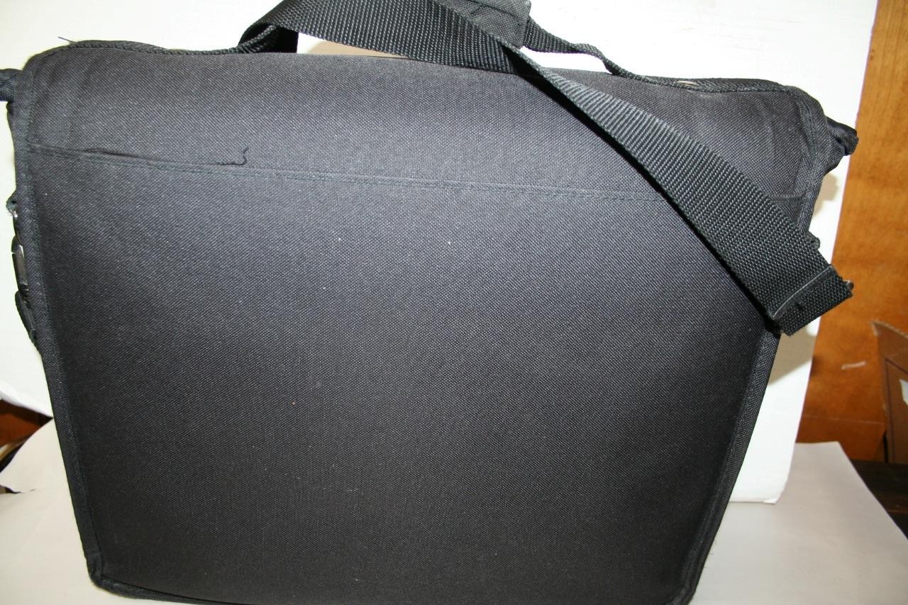 Micron Electronics Padded Laptop Briefcase Messenger Bag Black Heavy Duty Excell