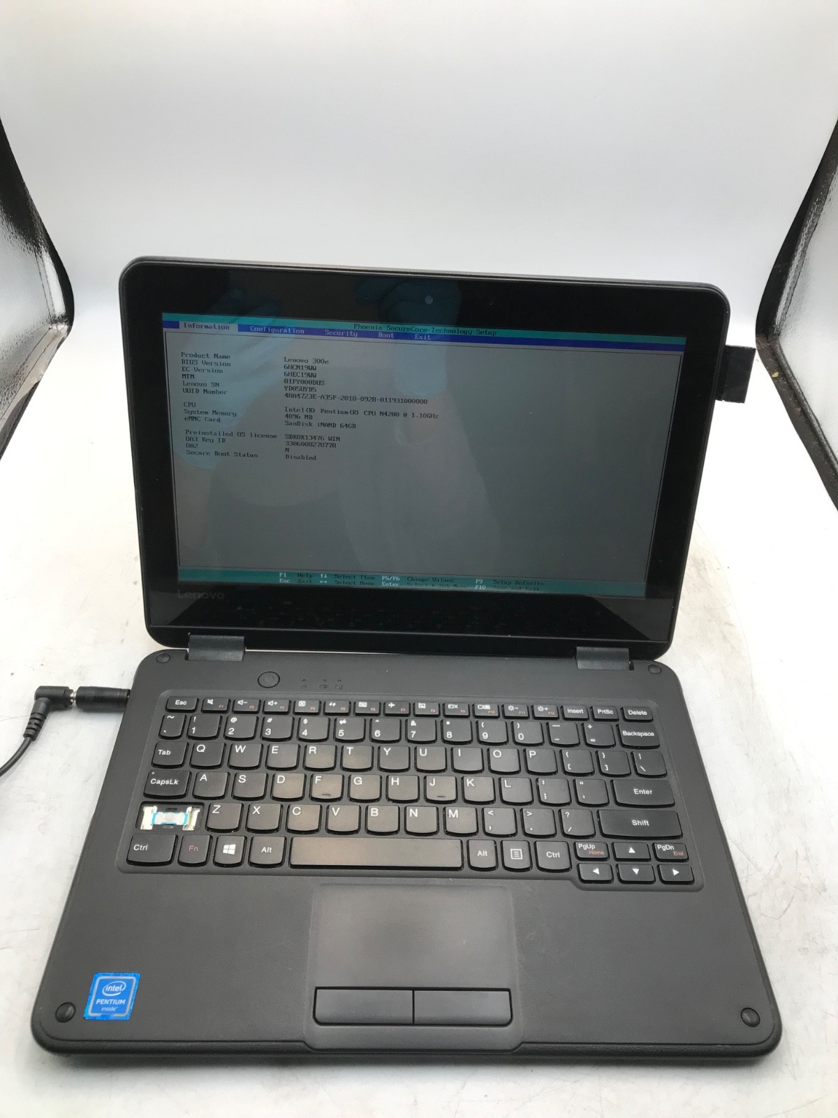 Lenovo 300E Intel Celeron N3450 11.6″ Laptop 4GB 64GB-MISSING KEY-MZ