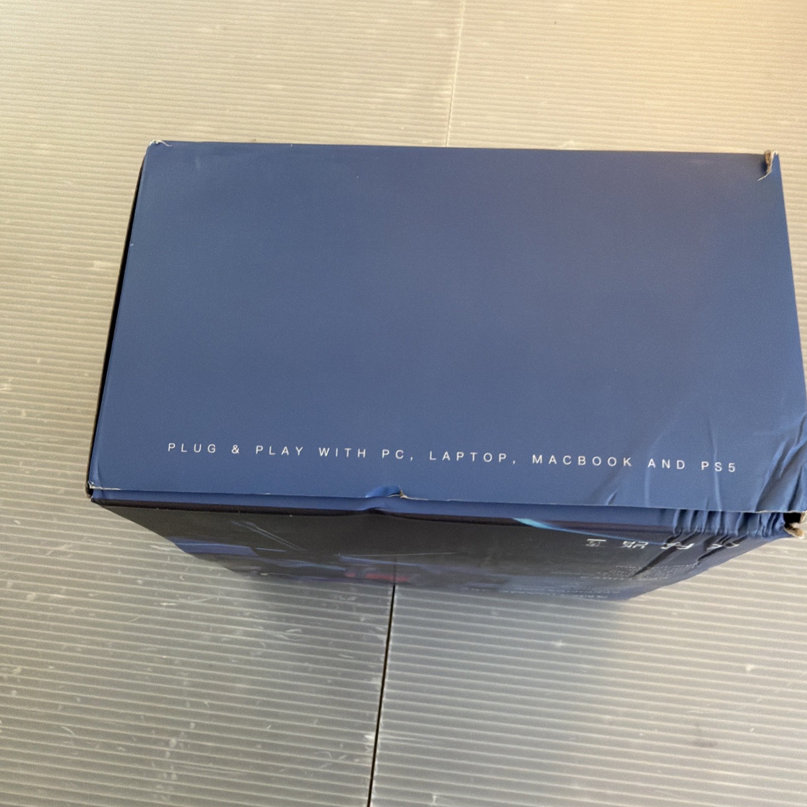 FIFINE Ampligame USB Microphone Gaming Streaming A6V, Red Box Damage