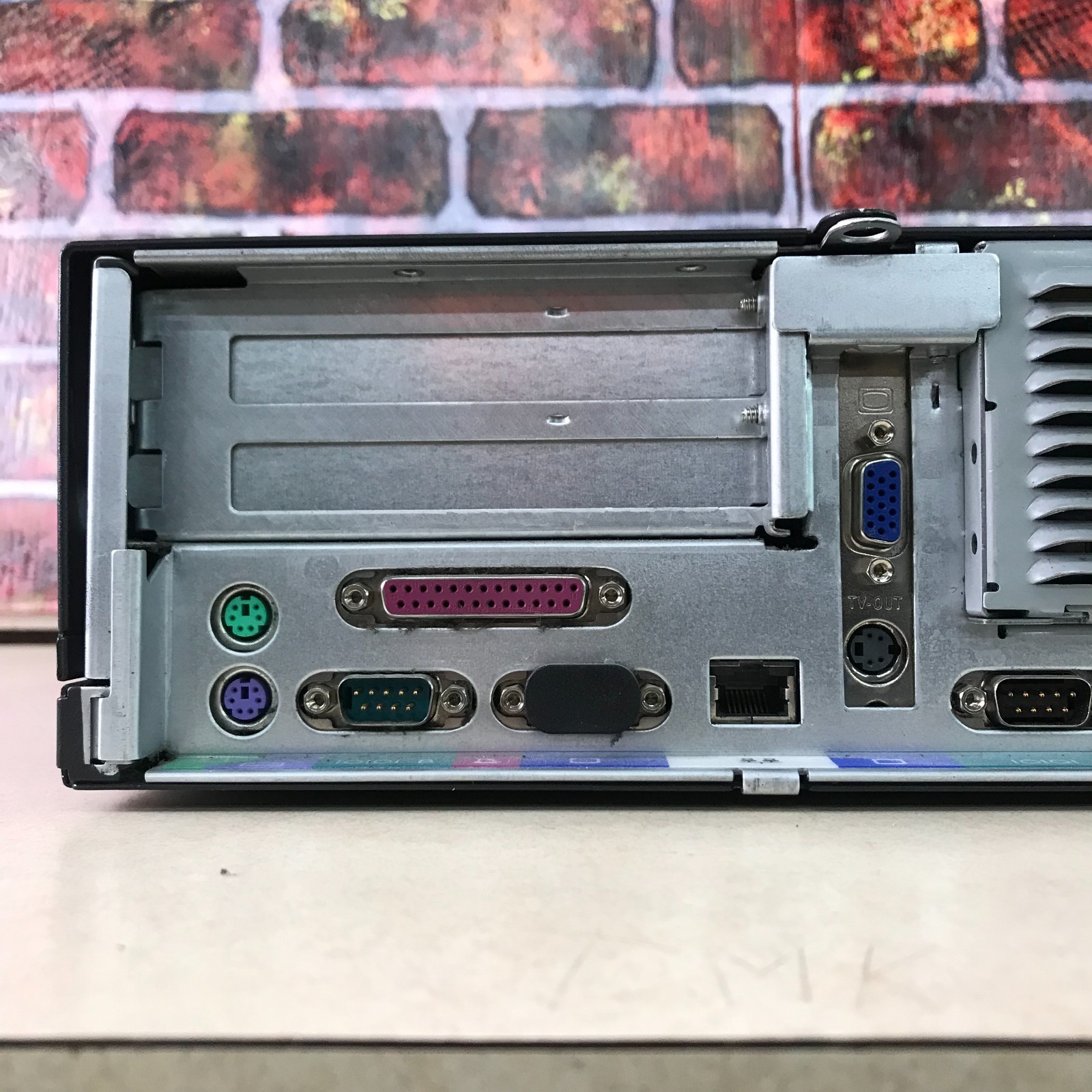 HP Compaq EVO SFF PC Retro Gaming Pentium 4 2.00GHz 256MB RAM (Windows XP Pro)