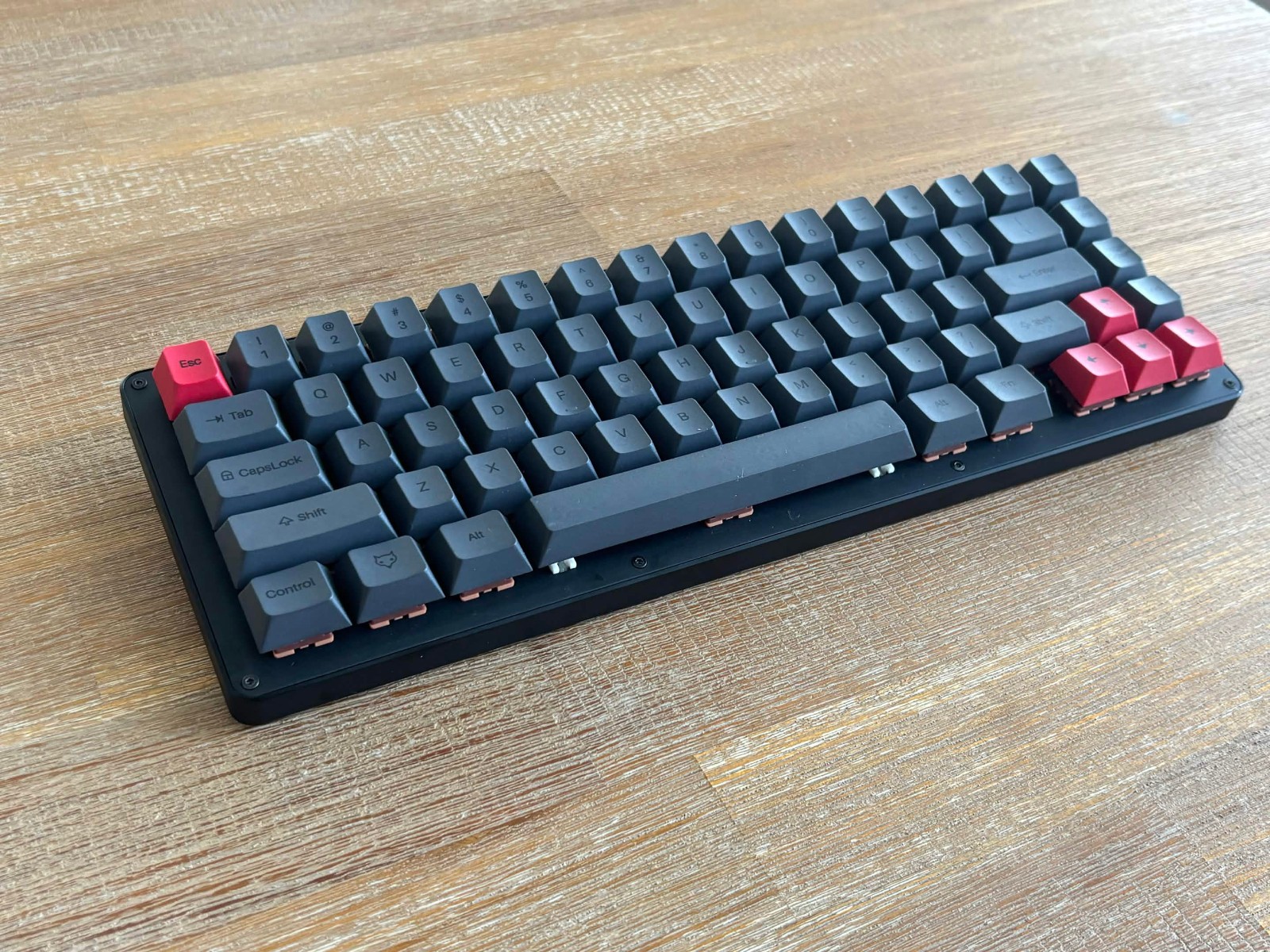 Input Club Nightfox Vera Mechanical Keyboard, HOTSWAP & SILENT Switches (HMX)