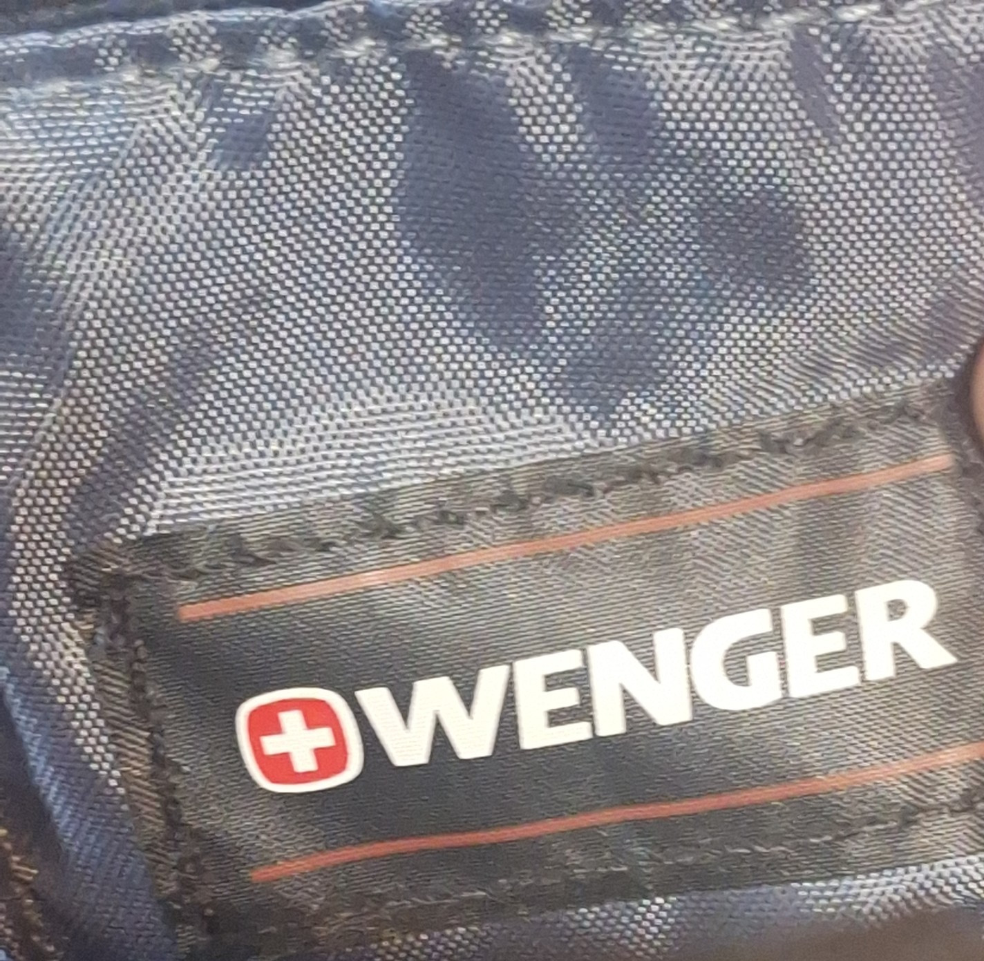 Swiss Gear Wenger Laptop 16″ Backpack Black Gray, Shock Absorbing Techology