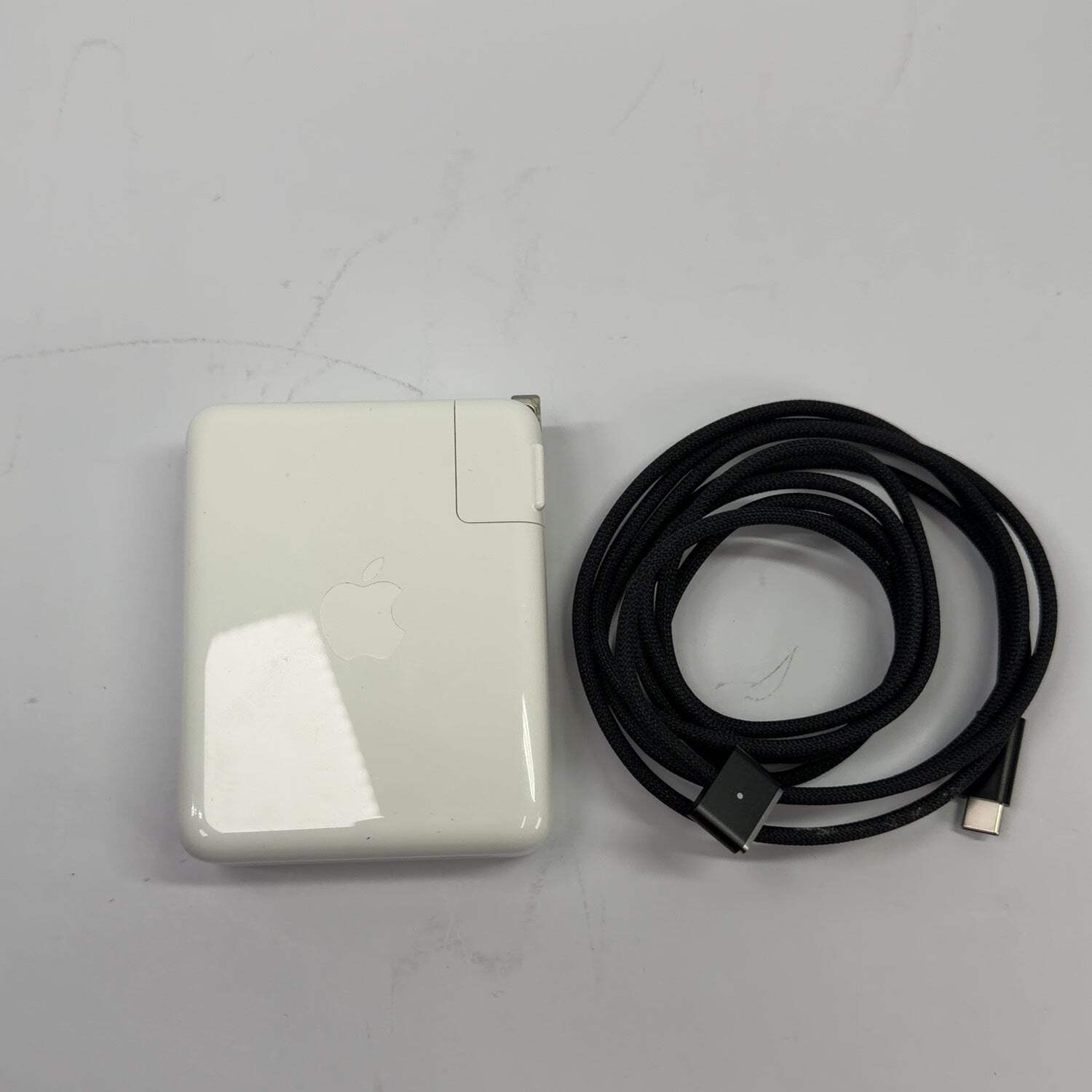 2026 Apple MacBook Pro 16″ M5 Pro 20C GPU 4.6GHz 24GB RAM 1TB SSD