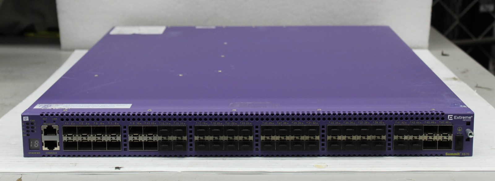 Extreme Networks Summit X670-48x-FB 48-Port 10GbE SFP+ Ethernet Switch 17103