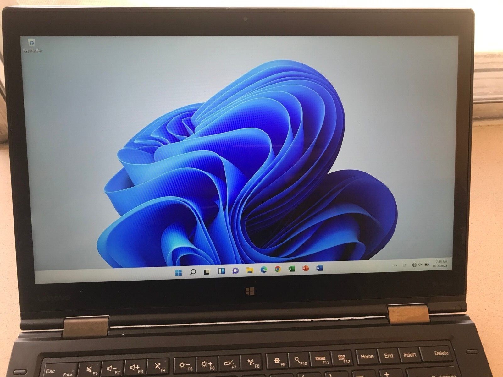 Lenovo X1 Yoga, i7-6600U, Windows 11, Touch Screen, 16 GB Ram, 1TB, MS Office