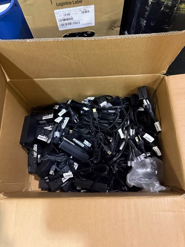 Lot of 35x Lenovo 90W 20V 4.5A Yellow Square Adapters, new Open box, AC Adapter