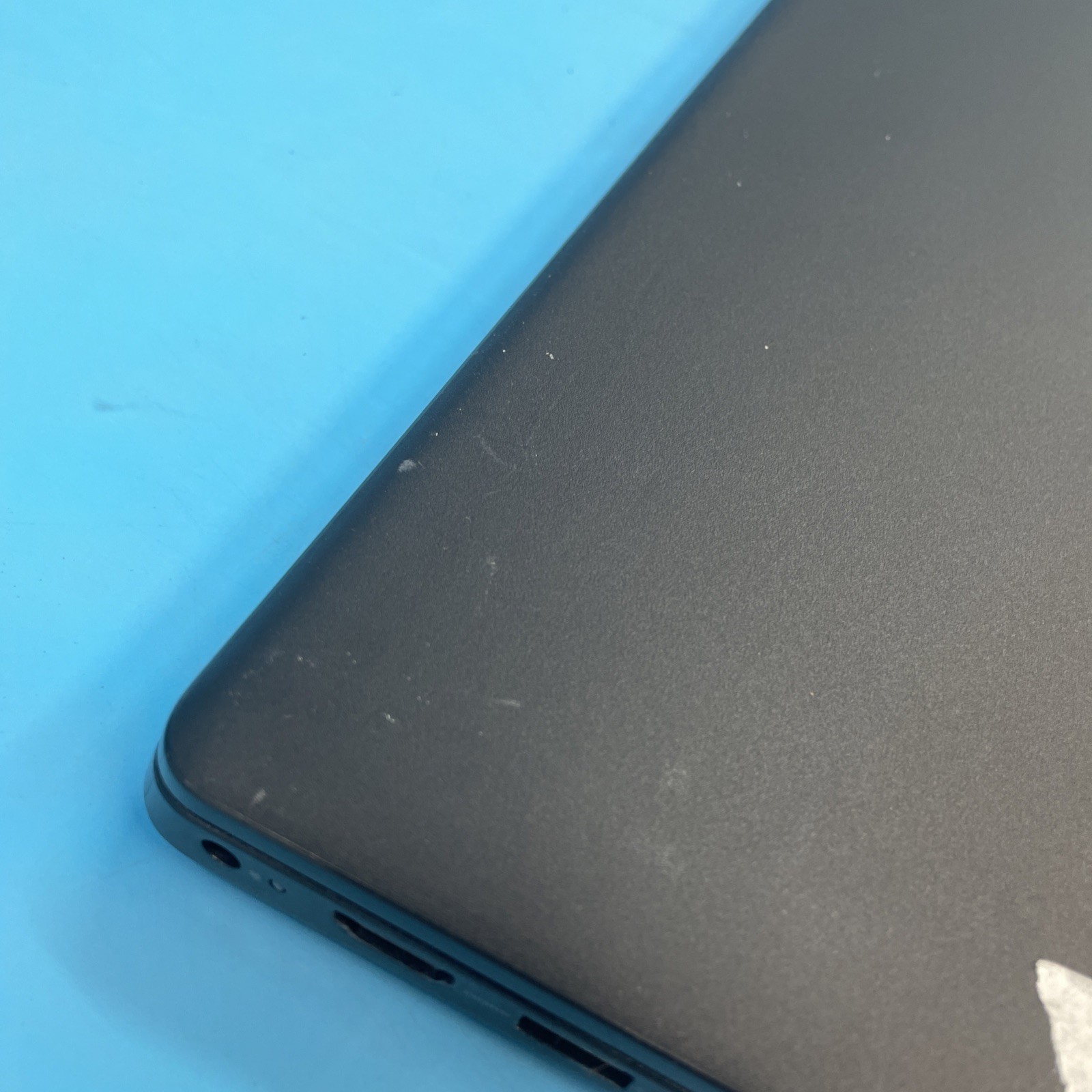 Dell Latitude 3520 | i7-1165G7 | 16GB RAM | NO DRIVE | NO OS | 82% BATT