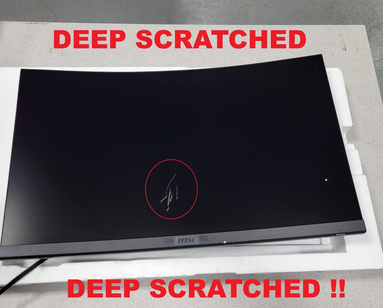 MSI Optix G32C4W 32″ FHD Curved Gaming Monitor 165Hz, 1ms [DEEP SCRATCHED !!]