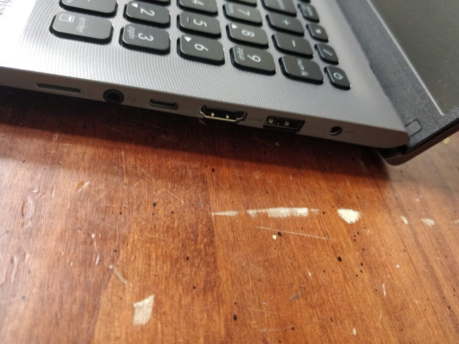 Asus VivoBook X512D AMD Ryzen 7 3700U 8GB RAM NO DRIVE PARTS 9006