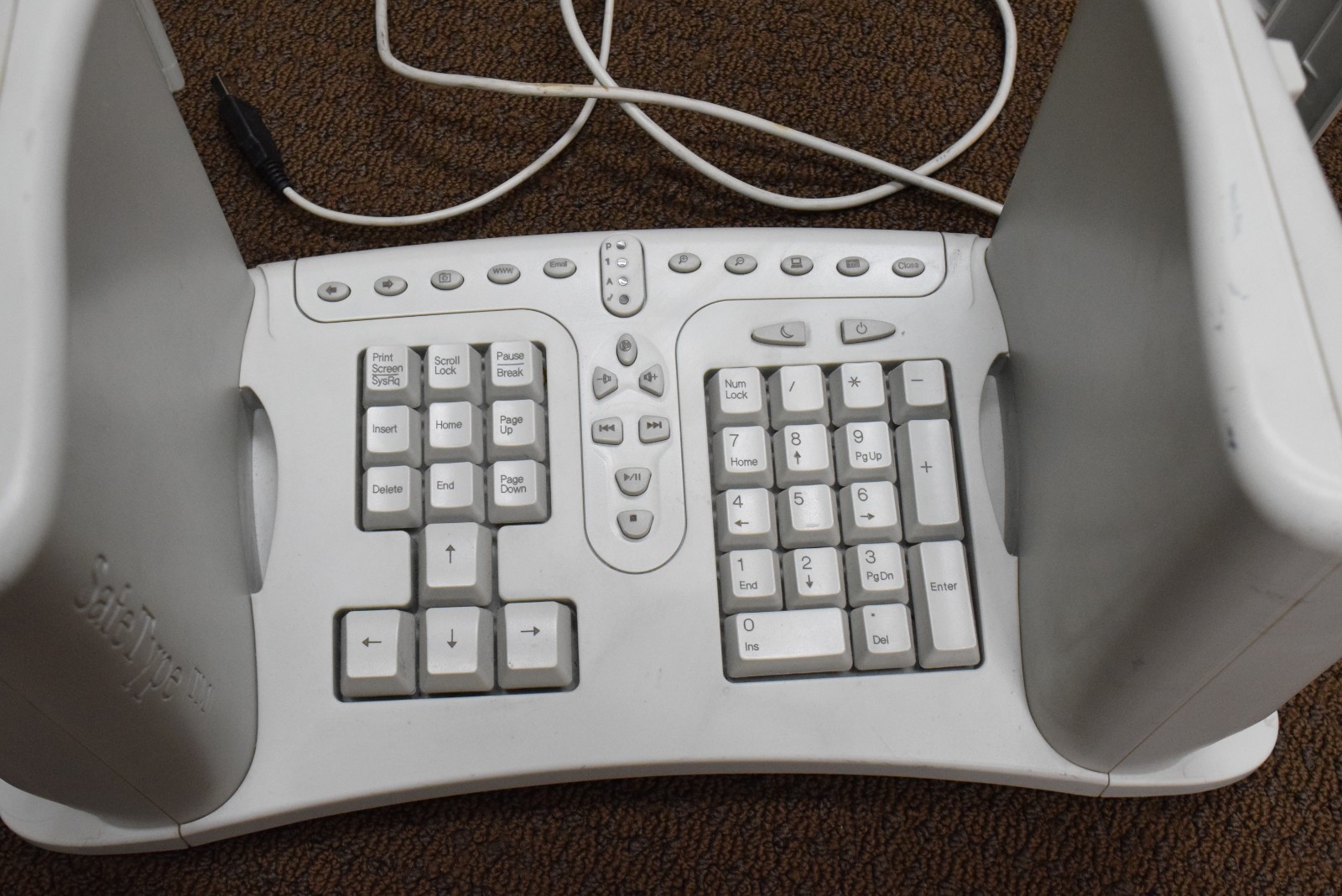 SafeType SaftType V801 USB Ergonomic Vertical Keyboard – TESTED