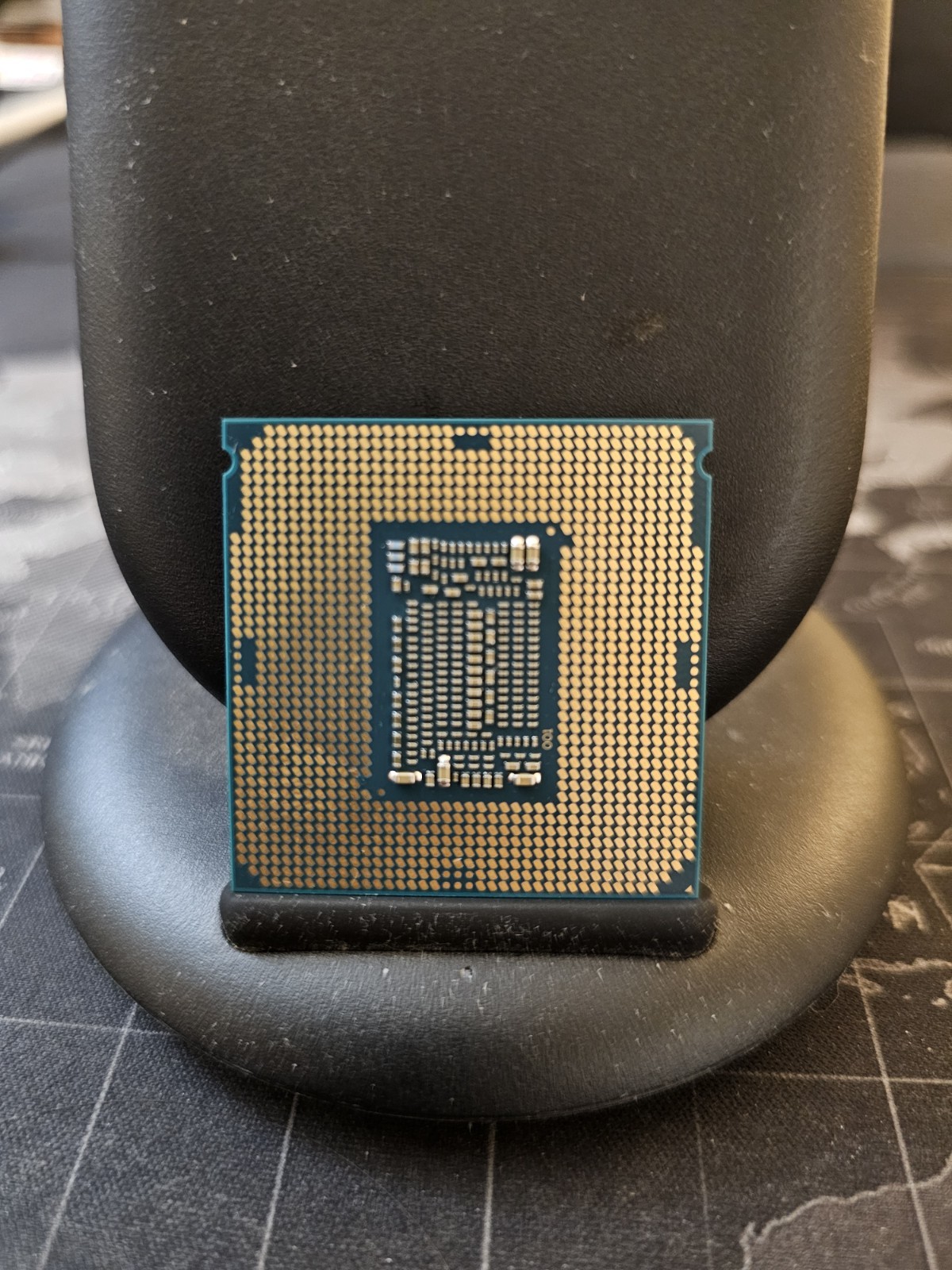Intel Xeon i5-8400T 1.7 GHz 6-Core (SR3X6) Processor. Tested Fully.
