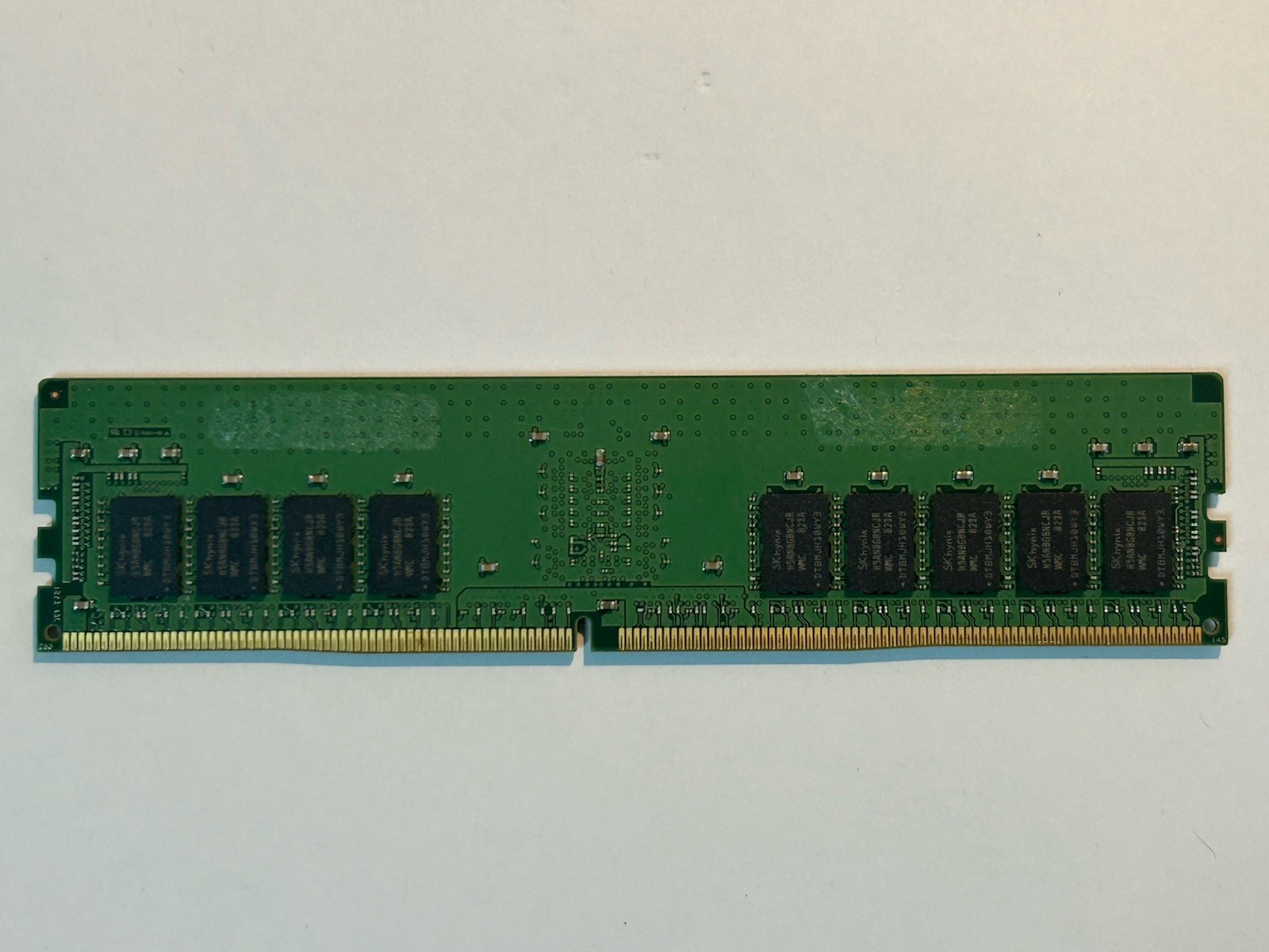 HYNIX HMA82GR7CJR8N-WM 16GB 2RX8 PC4-2933Y DDR4 RDIMM