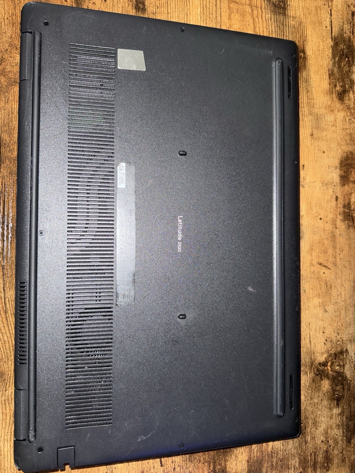 Dell Latitude 3520 15.6″ Intel i5-1135G7, 16GB RAM, 256GB SSD, Windows 11 Pro