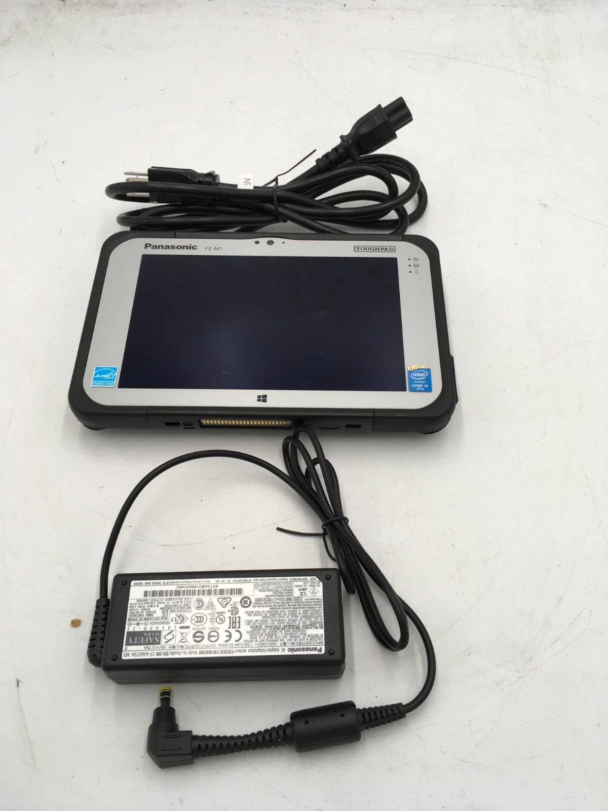 4740 Hours Panasonic TOUGHPAD FZ-M1 7″ Core i5-4302Y 1.60GHz 128GB 8GB Win10