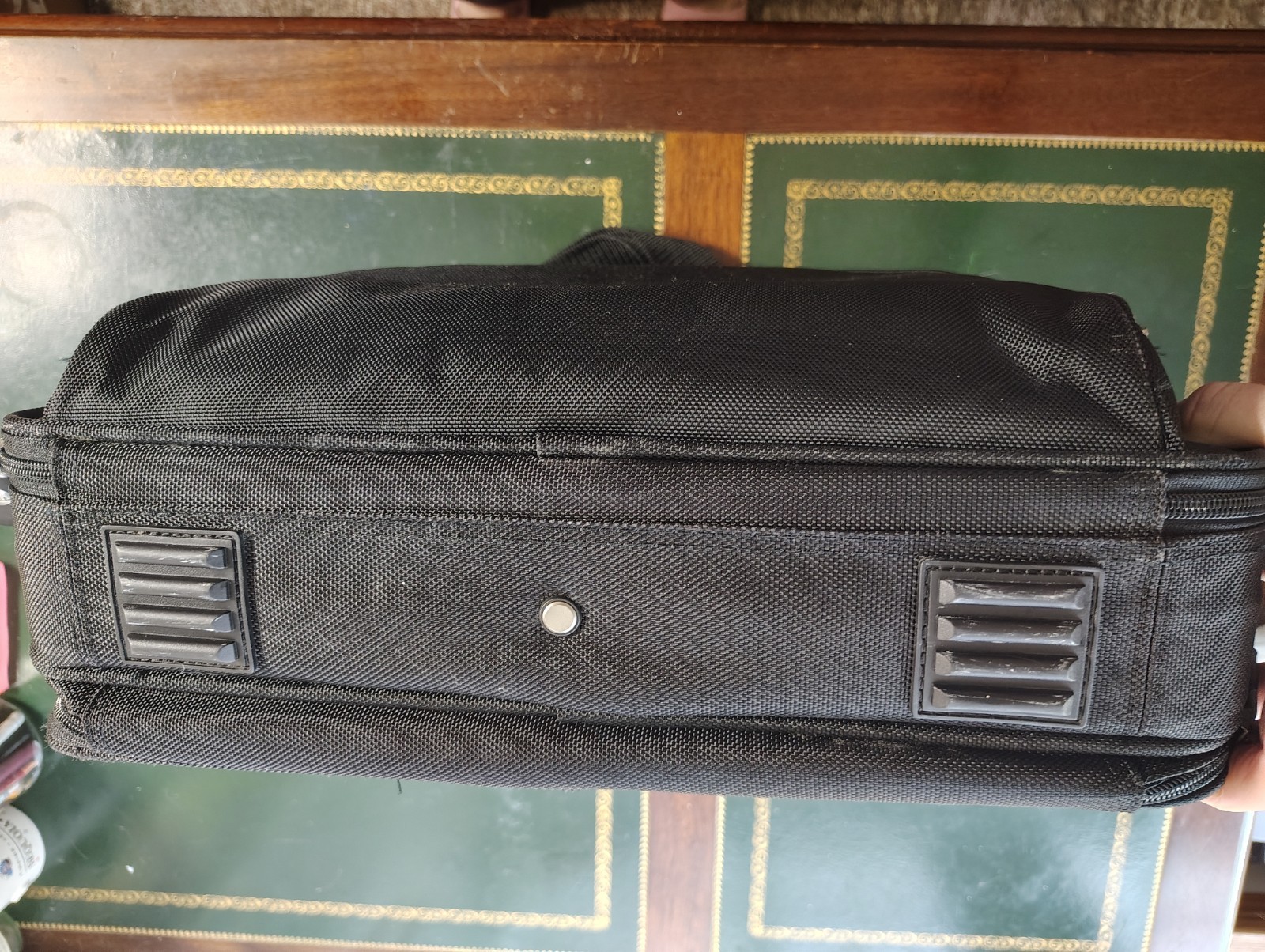 Dell Padded Nylon 15.5″ Laptop & Briefcase Universal Fit 5U838
