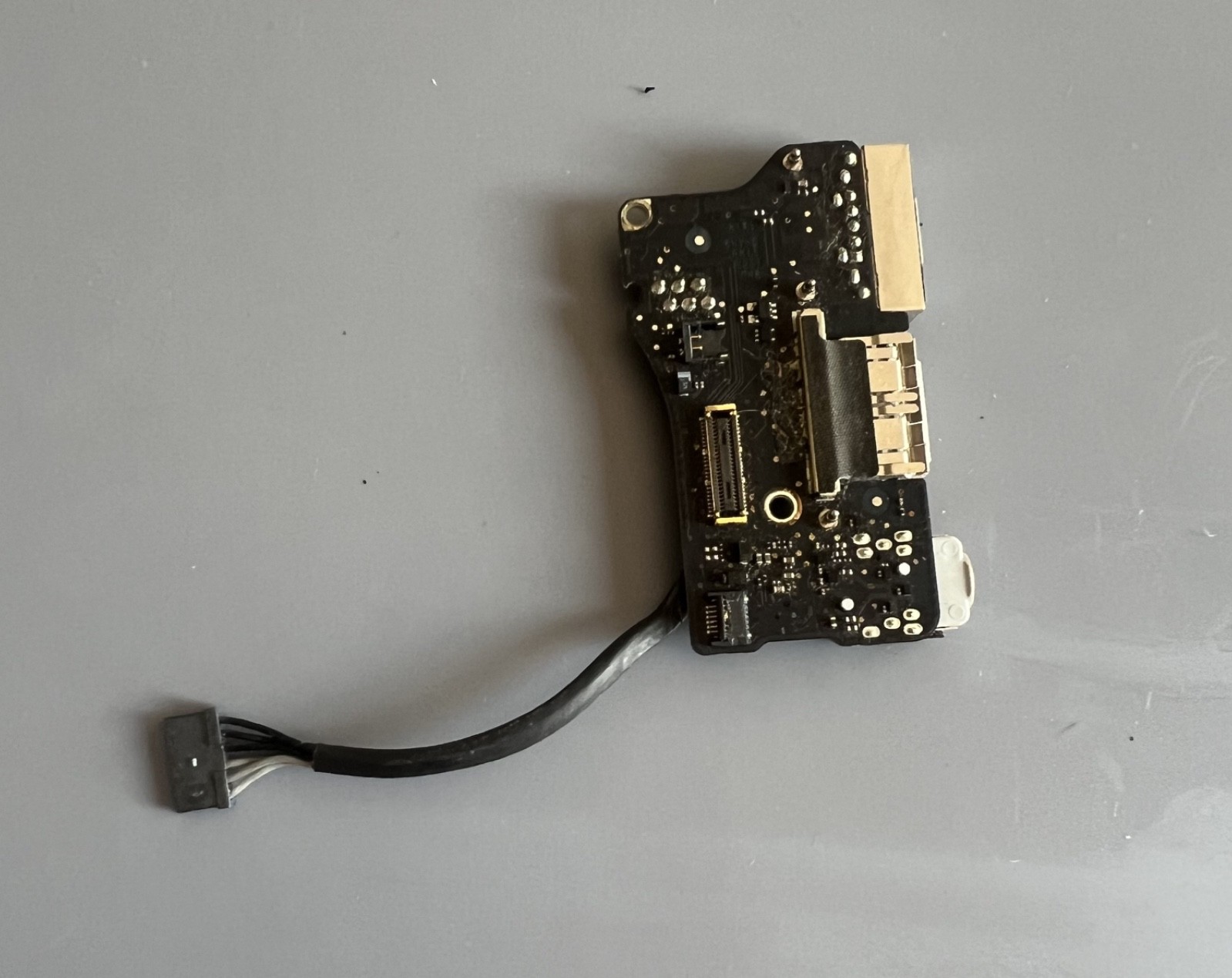 I/O Board USB MagSafe 3.5mm Audio MacBook Air 13” A1466 2013 2014 2015 2017