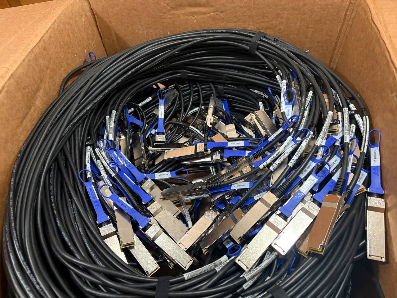 Lot of 24 Mellanox MC2206130-003 40Gb/s QSFP+ Cables