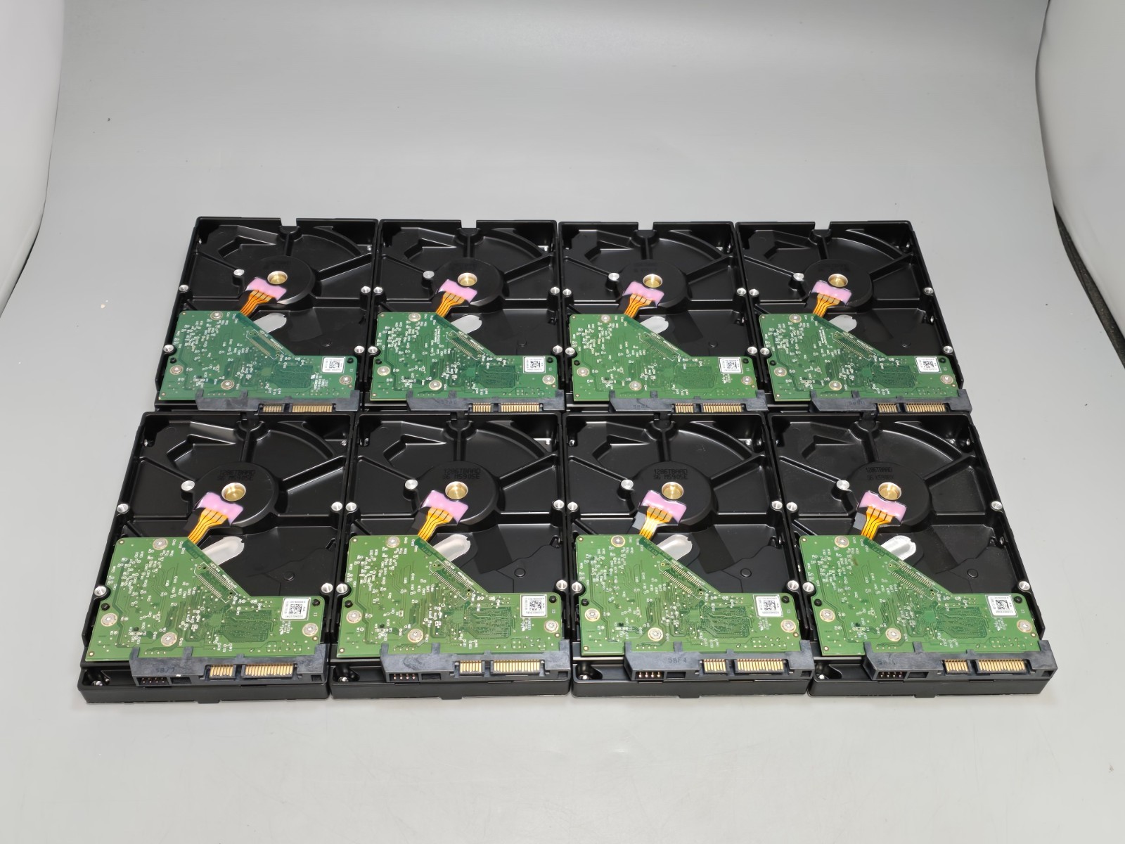 Lot of 8 Western Digital WD Red WD10EFRX 1TB 3.5″ SATA NAS HDD, WIPED, TESTED