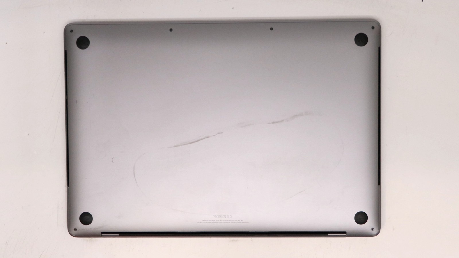 Apple Macbook Pro 16″ i9-9980HK 64GB 1TB – Good