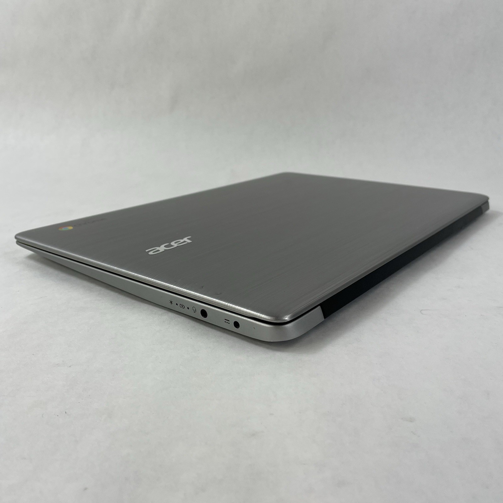 Acer ChromeBook 14 CB3-431 14″ Atom X5-E8000 1.04 GHz 4 GB RAM 16 GB Storage