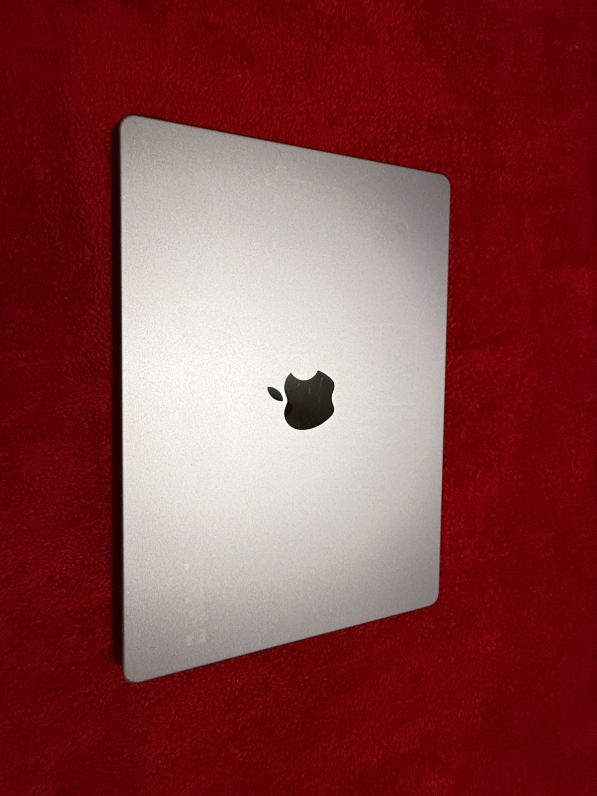 Apple MacBook Pro 16″ M1 Pro 2021 512GB SSD 16GB RAM Silver A2485 10-Core MK1E3L