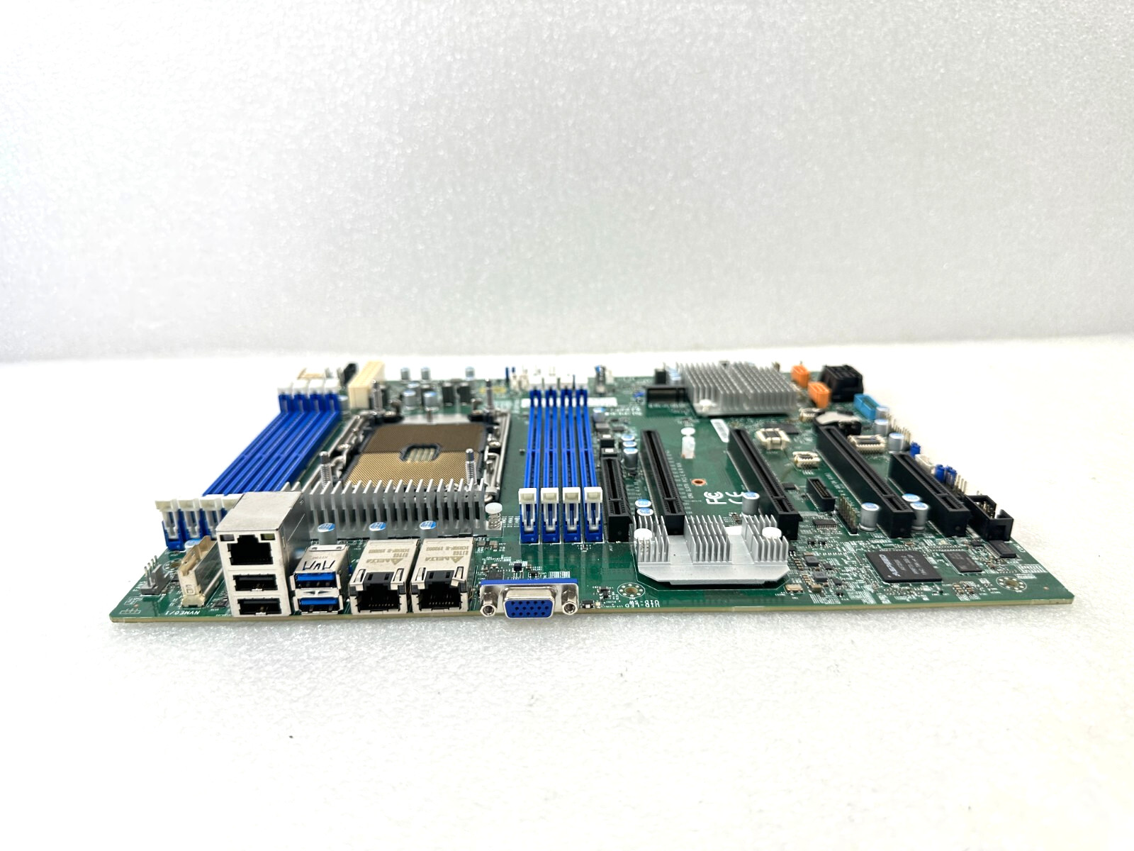SuperMicro X12SPi-TF ATX Server Motherboard DDR4-3200 LGA4189 FOR PARTS 🚚