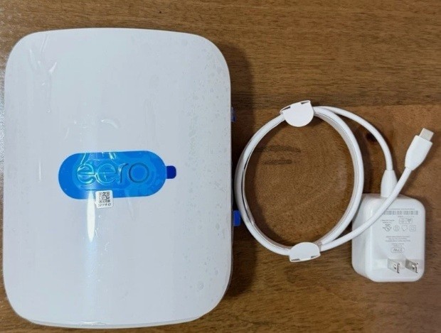 *NEWEST UPDATED MODEL* eero PRO 7 (FRONTIER)Mesh Wi-Fi 7 Router ! 10gbps Ports !