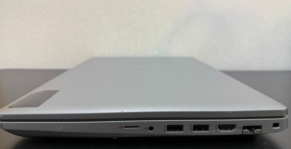 Dell Precision 3571 15.6in i7 12th Gen 24GB RAM 1TB NVMe SSD Windows 11 Pro