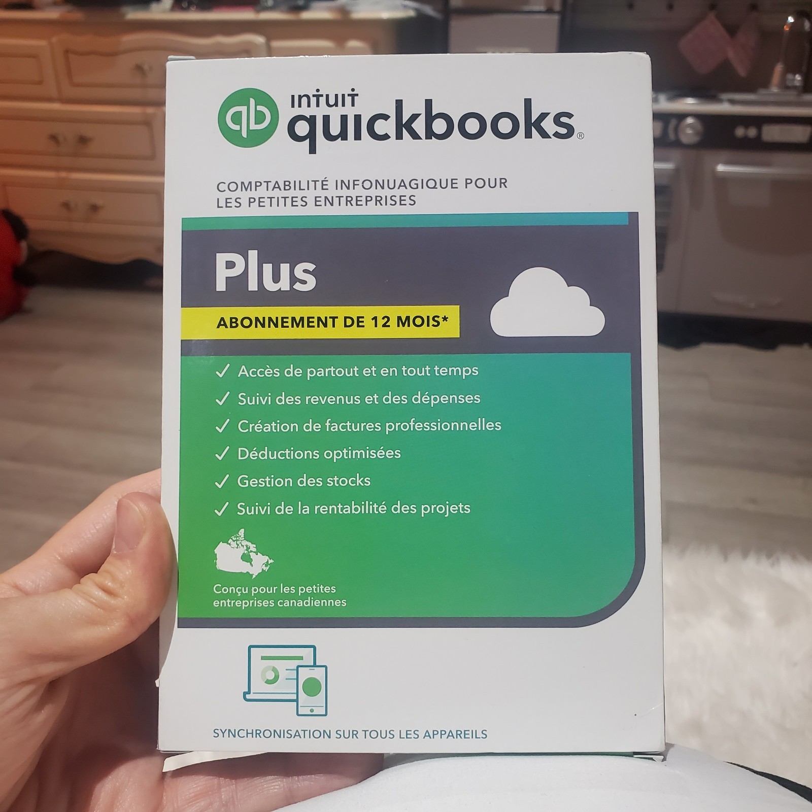 Intuit Quickbooks Plus 2023 12-Month Subscription (Canadian Version)