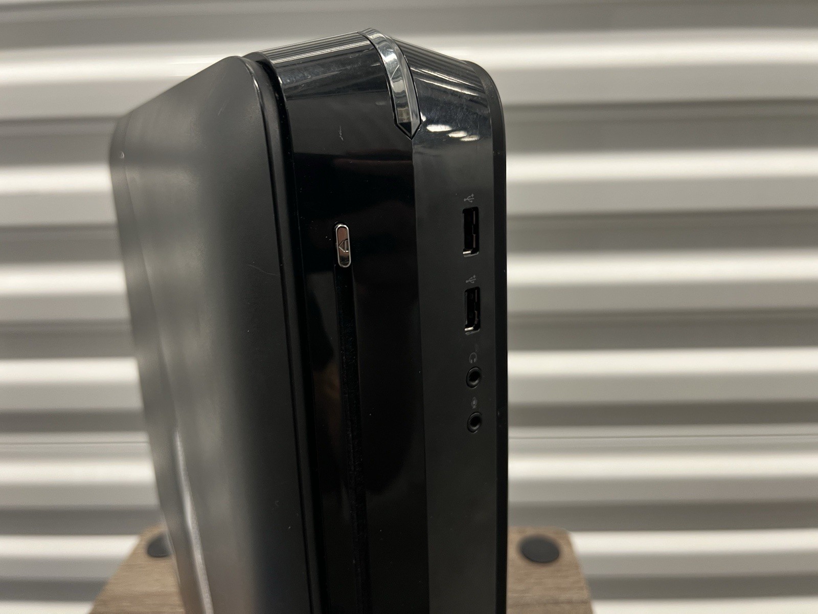Alienware X51 Intel Core i5-3450 3.10 GHz 4GB DDR3 GTX 1050 GPU 240GB SSD Win 7