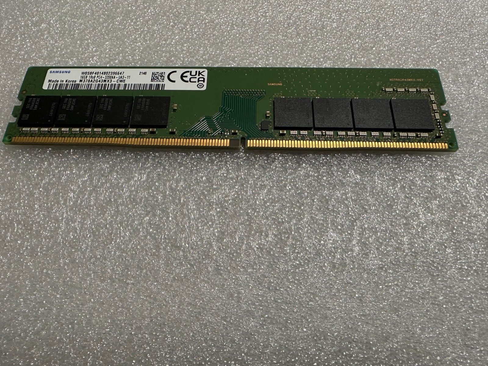 16GB Samsung 1Rx8 PC4-3200AA UDIMM M378A2G43MX3-CWE For Desktop Memory