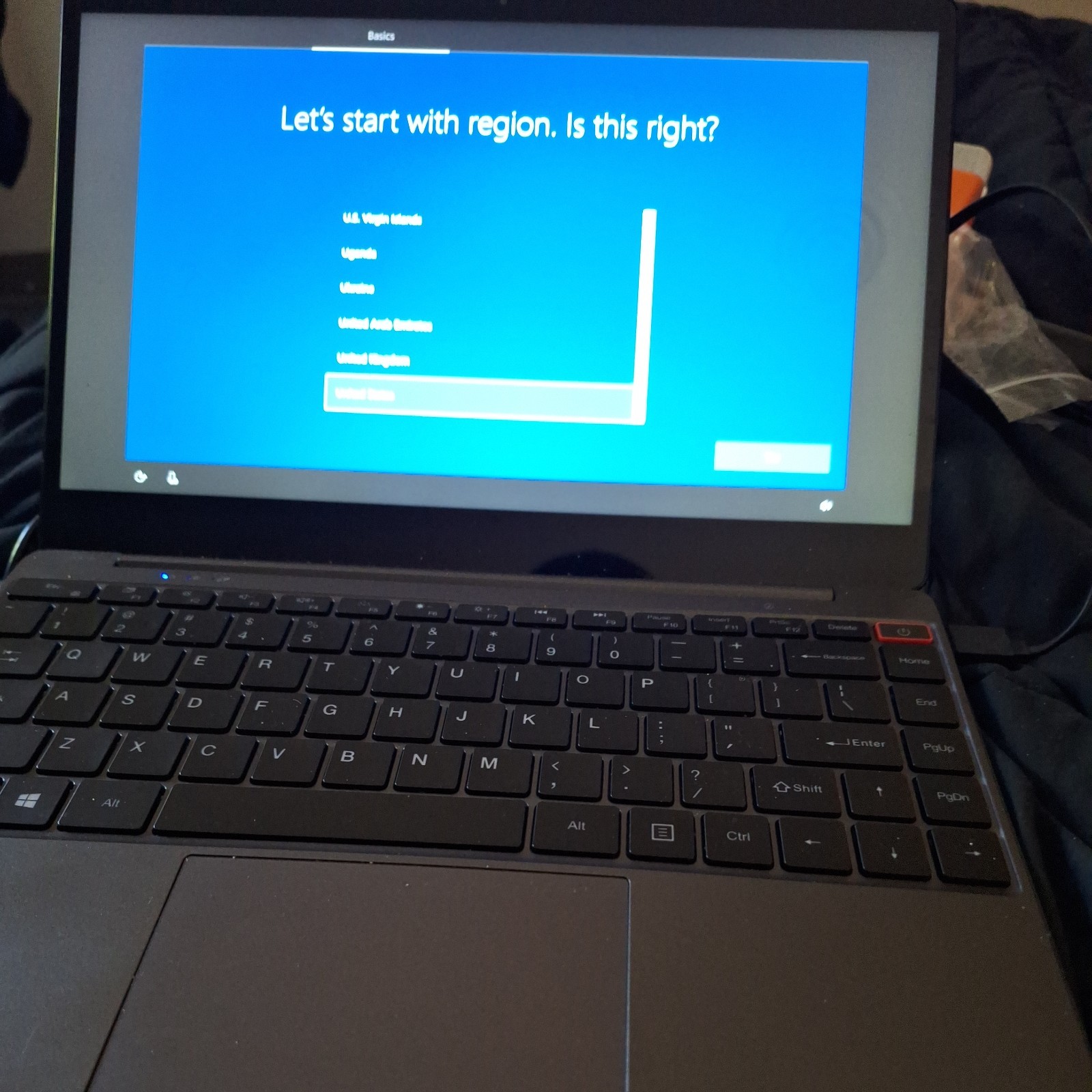 CHUWI AeroBook Laptop, 13.3” IPS Glass, Intel Core, 8GB, 256GB SSD, Win 10 Home