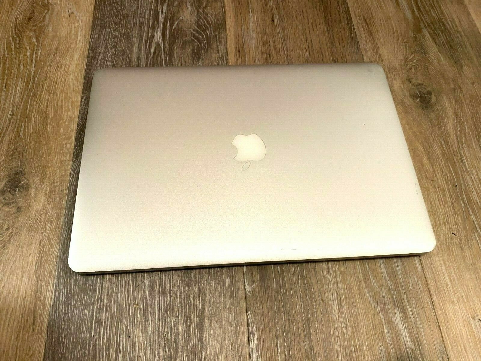 Apple MacBook Pro 15″ 1TB SSD 16GB i7 3.40Ghz Retina – Big Sur – 3 Year Warranty