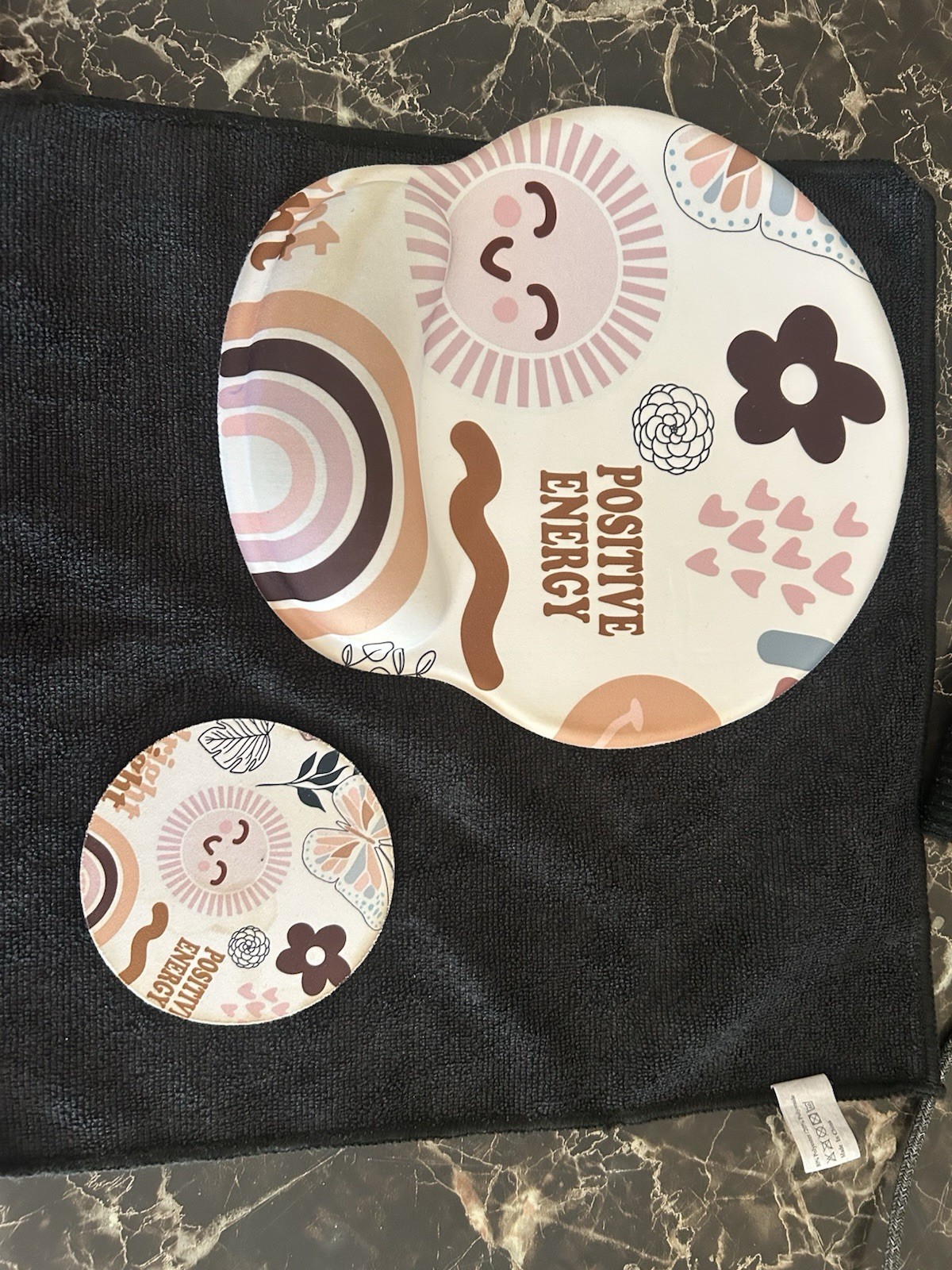 Patterned Mouse Pad with Wrist Rest, Non-Slip, Beige Pink Brown White