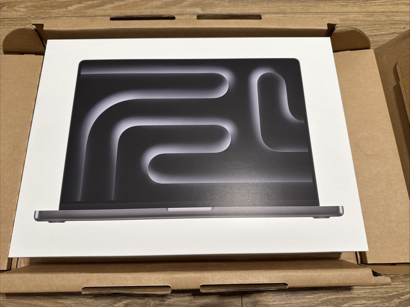 Apple MacBook Pro 16″ M4 Max Chip | 36GB RAM | 1TB SSD – Space Black (MX303LL/A)