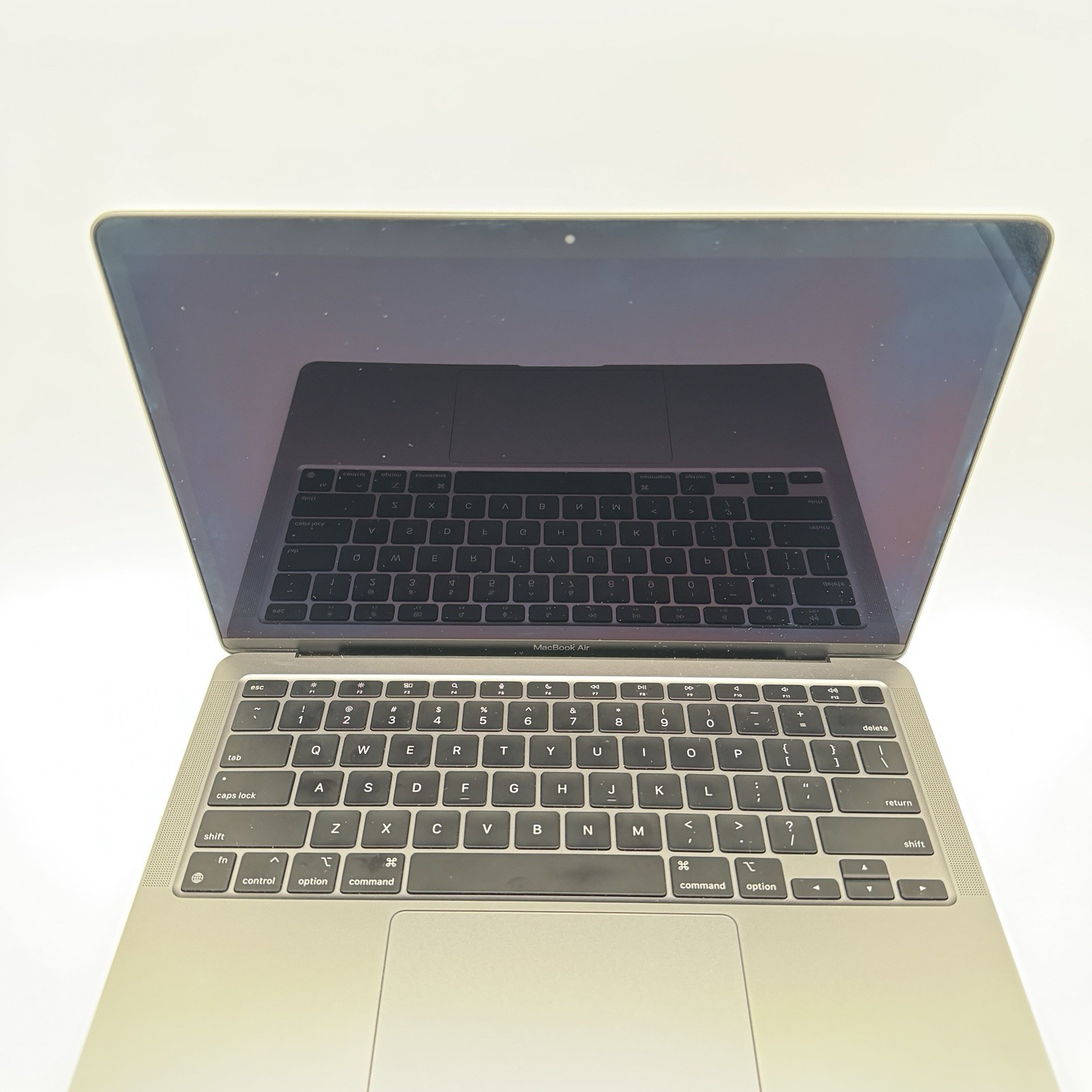 Apple MacBook Air M1 2020 13″ (A2337) | M1 8-Core 3.20GHz | 8GB RAM | 512GB SSD